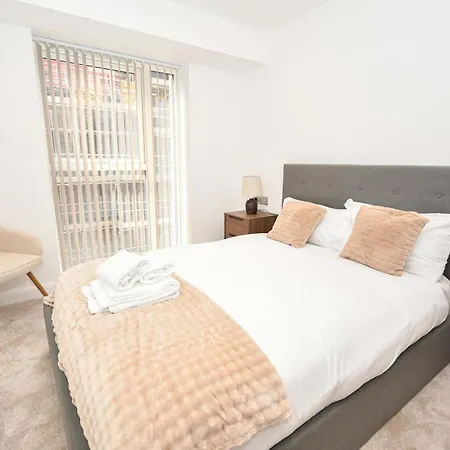 Bright 2 Bed In - Sleeps 4 Appartement